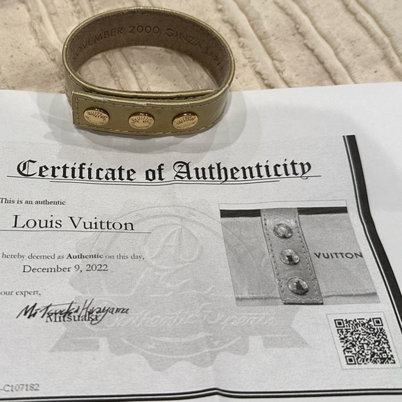 EUC LOUIS VUITTON BRACELET - Picture 5 of 5